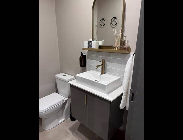 0 BEDROOM APARTMENT FOR SALE IN SANDTON CENTRAL
